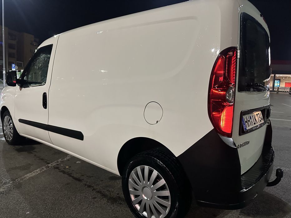Opel Combo MAXI L2H1 silnik 1.6CDTI klima  tylko 130tys.km