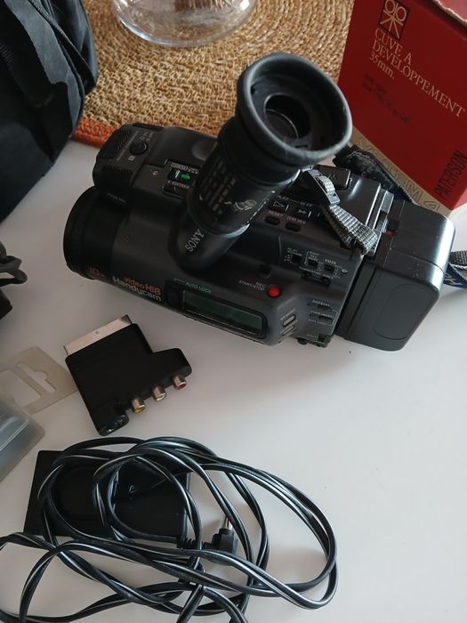 Vendo câmera  de filmar antiga para colecionador.