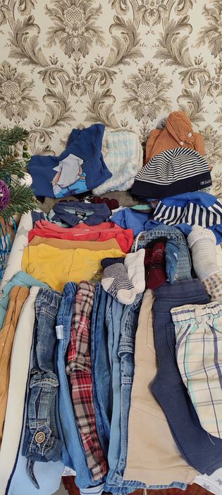 Пакет одягу для хлопчиків 6- 18 місяців за все 100 грн