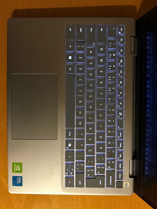 DELL Computer (10 months of use)64551774353922122