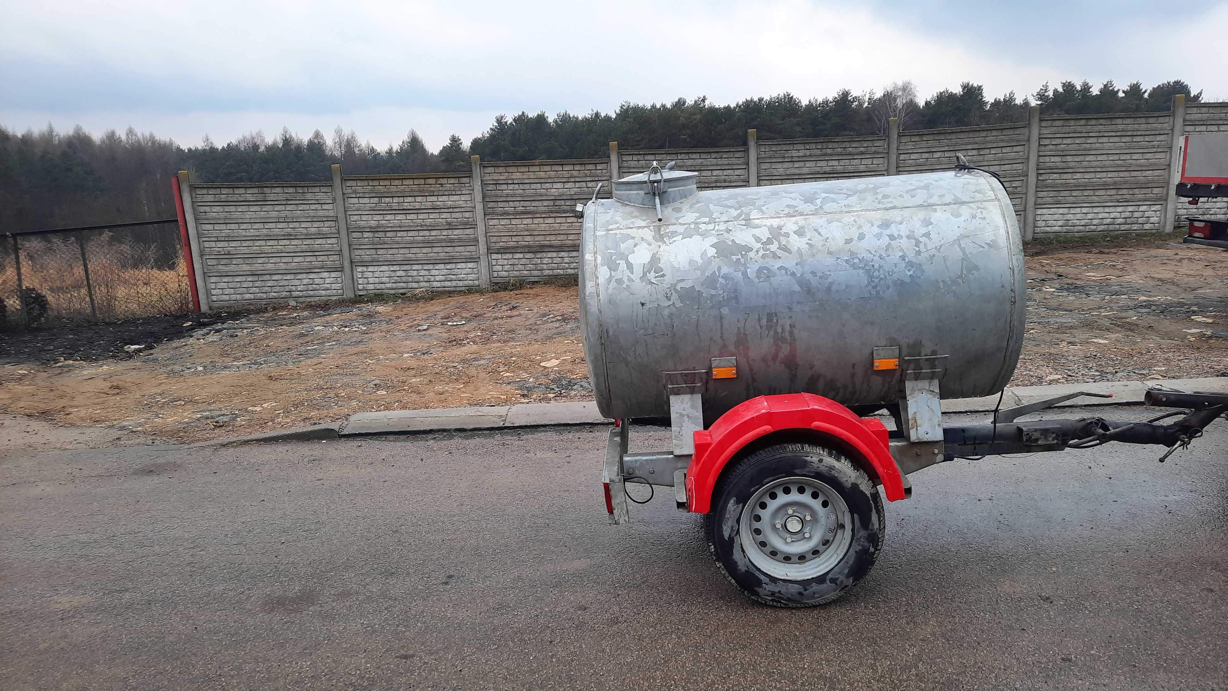 Beczkowóz, Beczka na wodę Mauzer 1000 litrów, DMC 1300 kg.