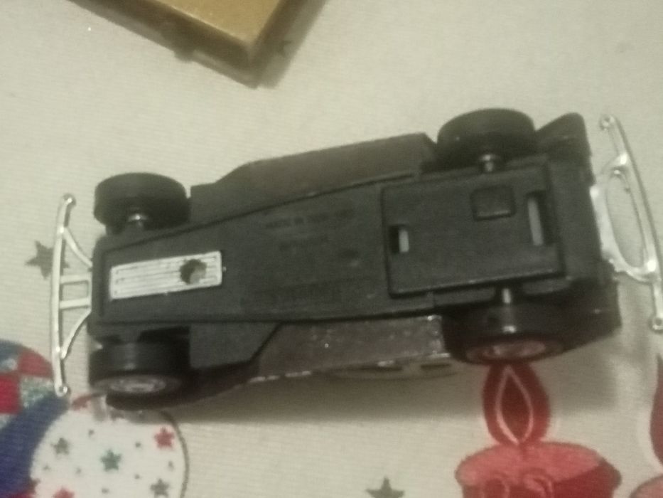 Carro miniatura Ford Clássico