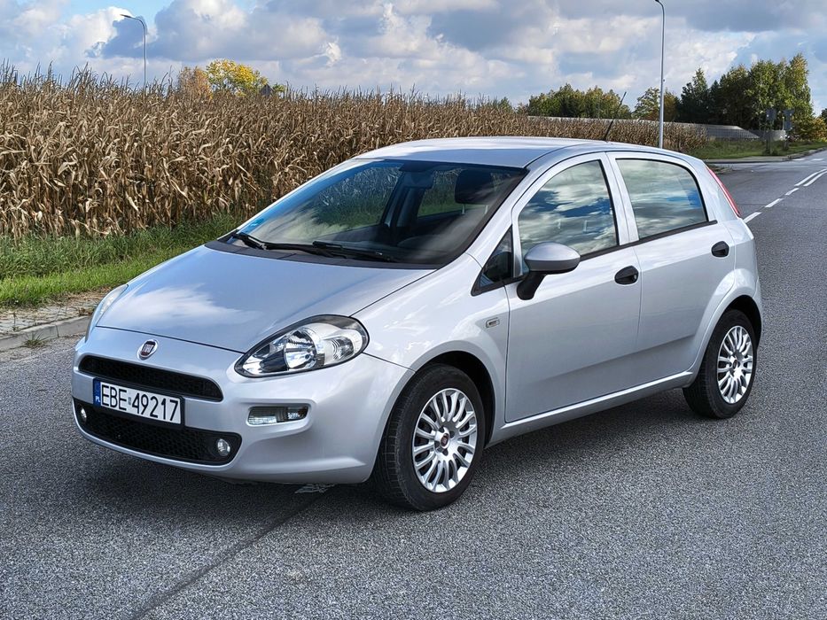 Fiat punto 1.2 2016 rok niski przebieg  polo fiesta astra  corsa clio