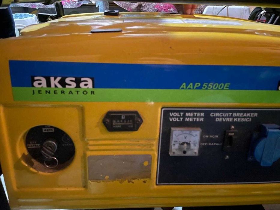 Бензиновий генератор Aksa AAP5500E — чудовий стан!