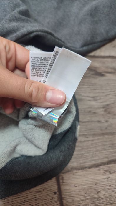 Продам  кофту TNF  серого цвета