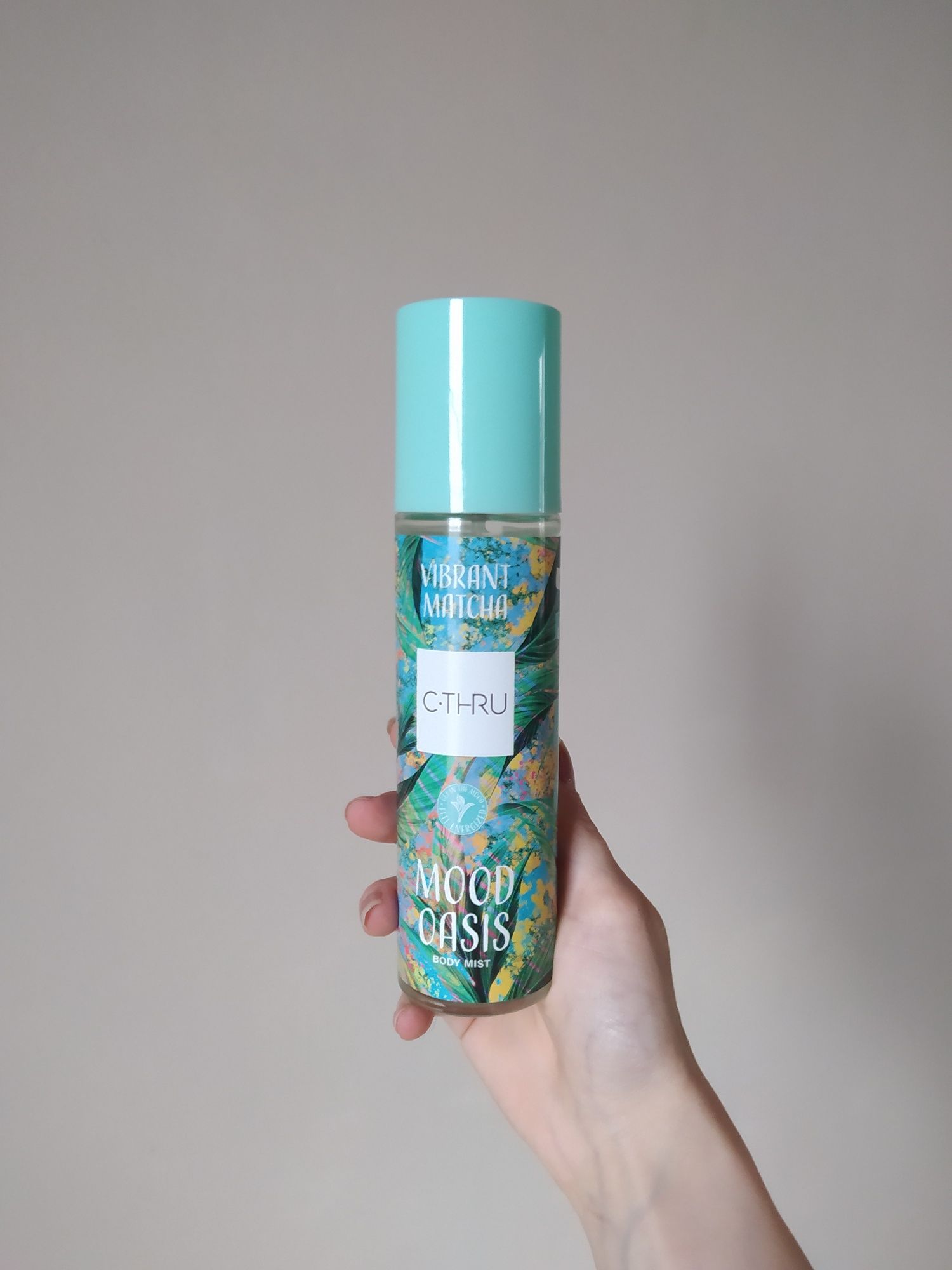 C-THRU Vibrant Macha Mood Oasis mgiełka zapachowa do ciała 200 ml