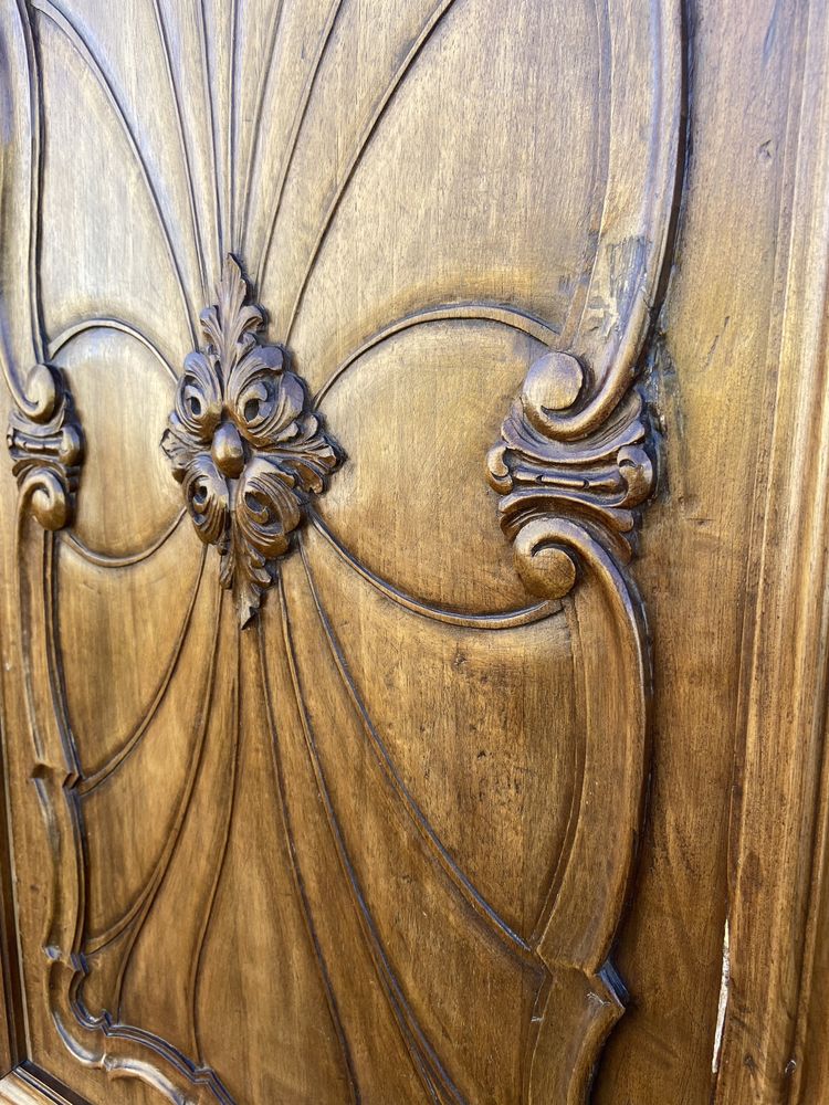 Kredens włoski drewniany ludwik pięknie rzeźbiony