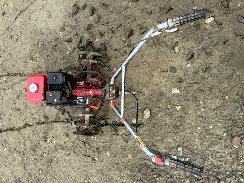 Trator motocultivador motoenxada Honda f360