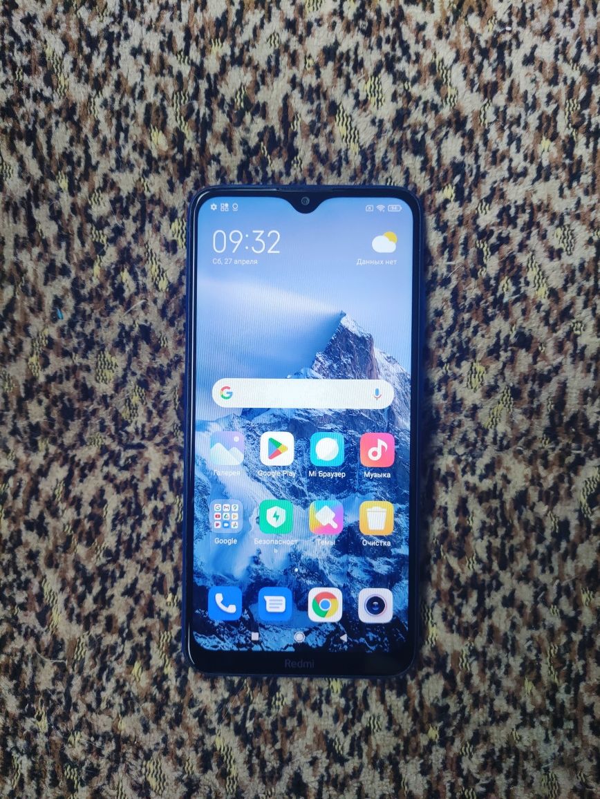 Телефон Xiaomi redmi 8 4/64 Gb