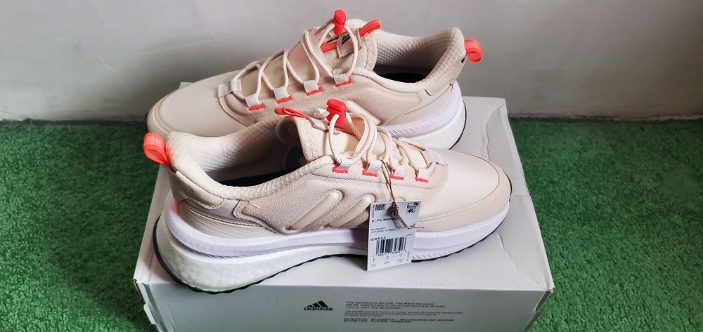 Кросівки жіночі adidas ( оригинал з США )
