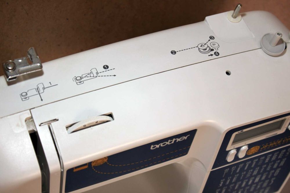 Швейная машина компьютеризированная Brother JS 50 CE Original