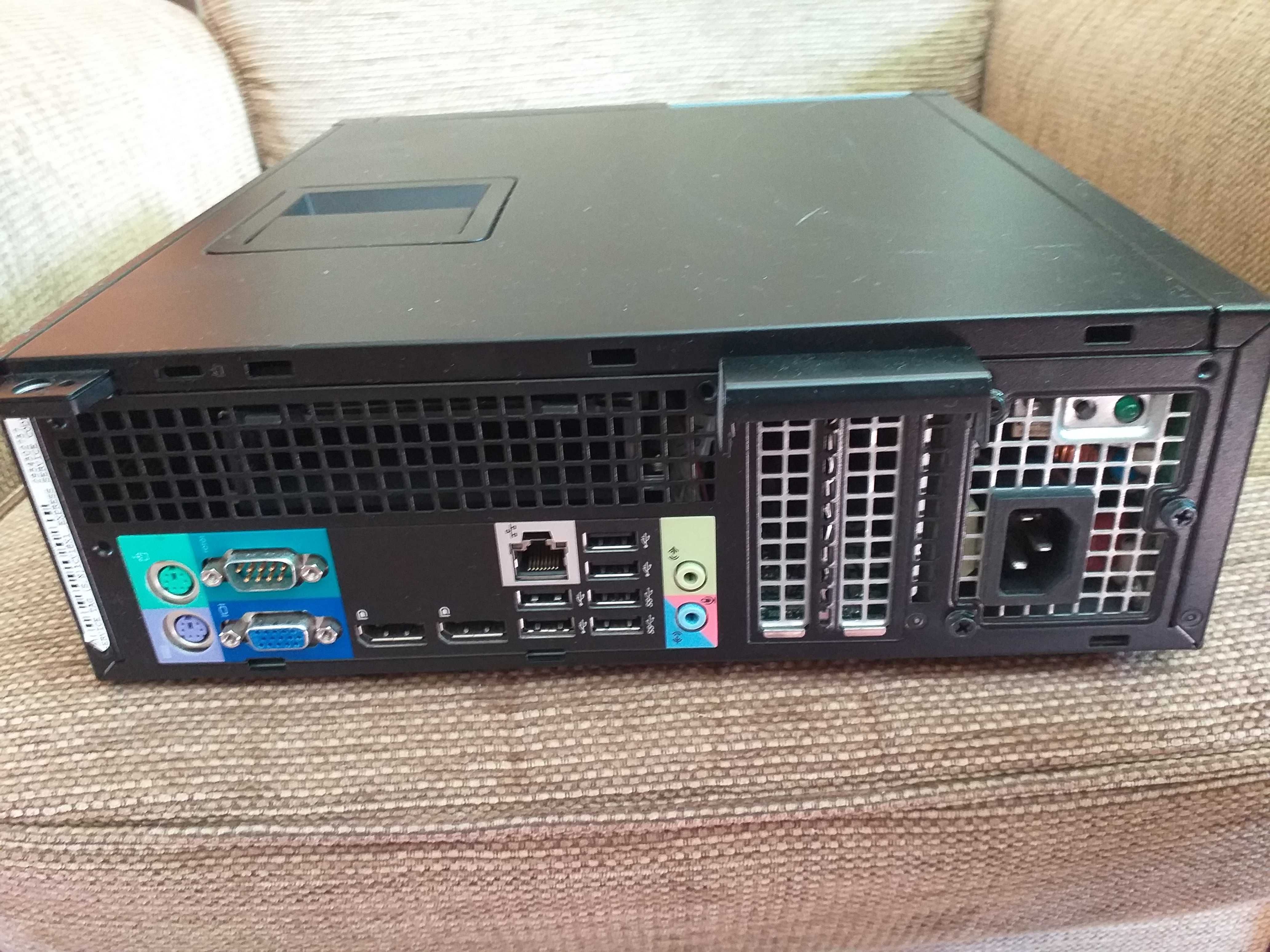 Komputer Dell 7010