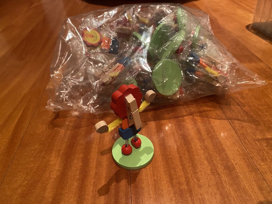 Porta- fotos com mola “ Leão “