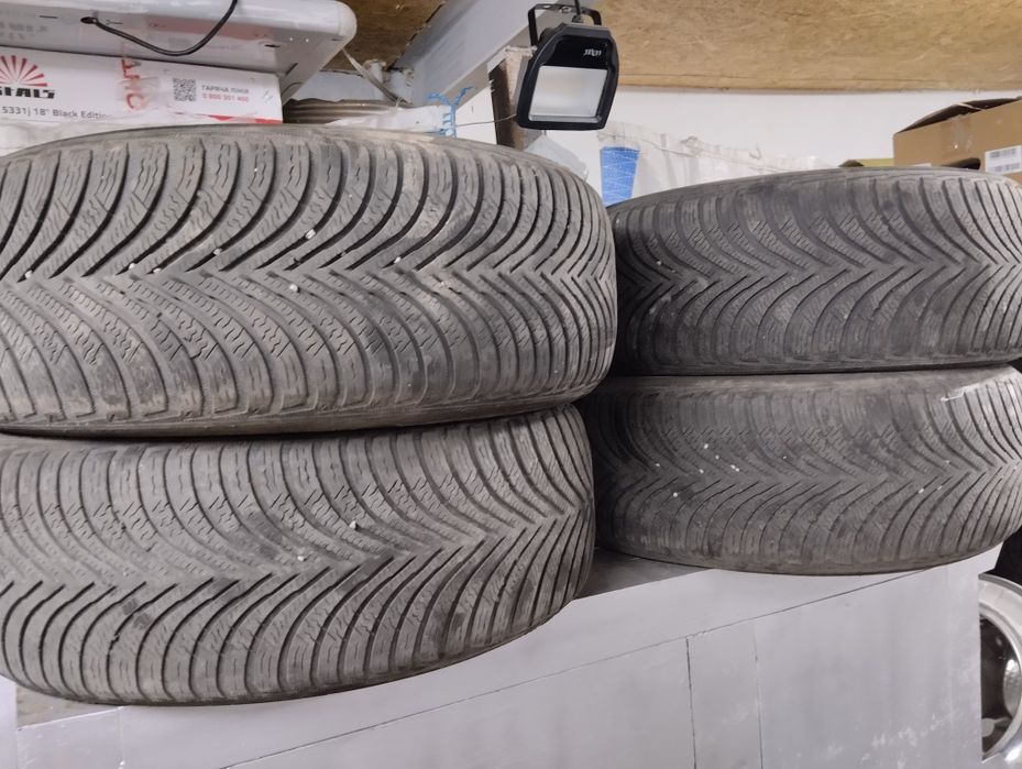 Продам Мішлін 215/60R16