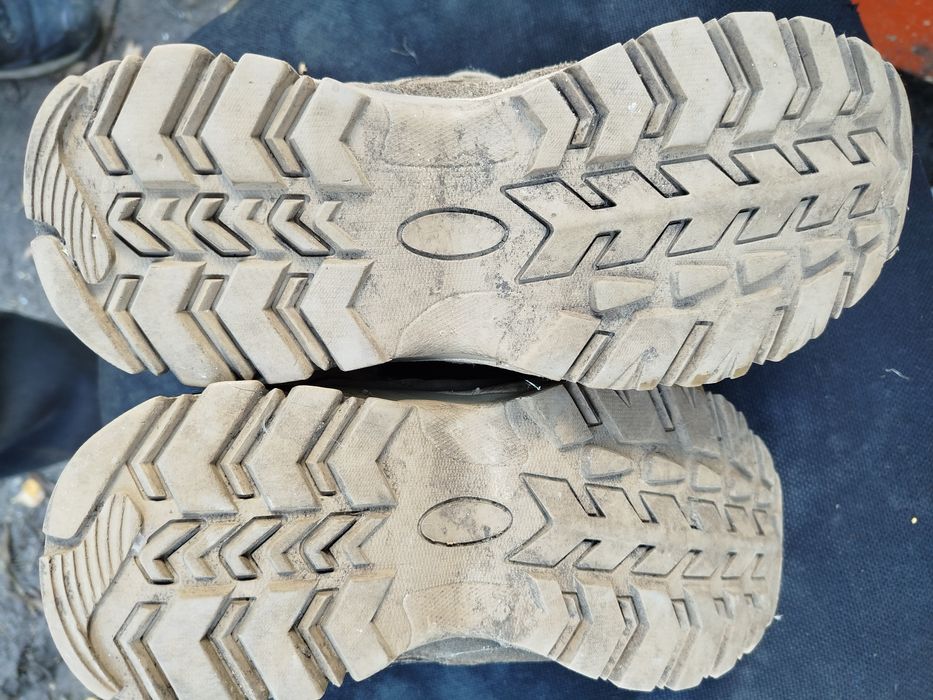 Продам берці вживані