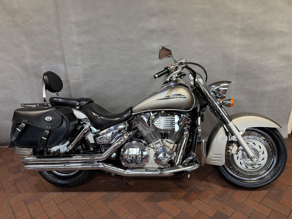 Honda VTX vtx 1300 retro Vance&Hines hypercharger Kuryakyn