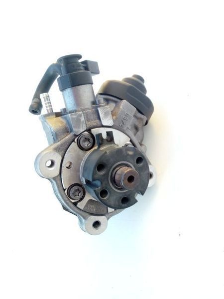 Насос топливный ТНВД 03L130755  Passat b7 Skoda 2.0 TDI Audi A4 B8 A6
