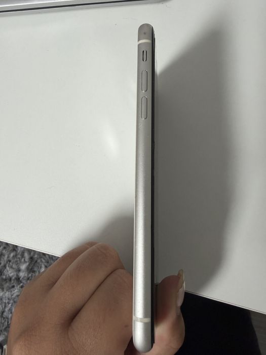 Iphone 11, em muito bom estado