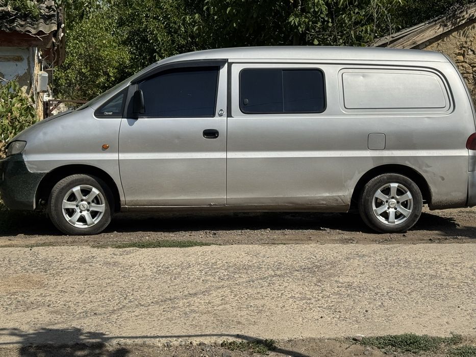 Hynday H200 2001 р. 2,5d