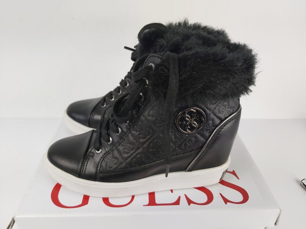 Botki koturna platforma GUESS sneakersy monogram 36