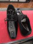 Sapatos pretos invernizados