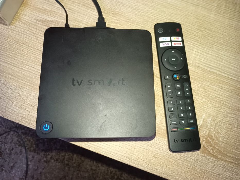Smart TV Box 4k android DVB-T 2 HDR hdd bez pilota