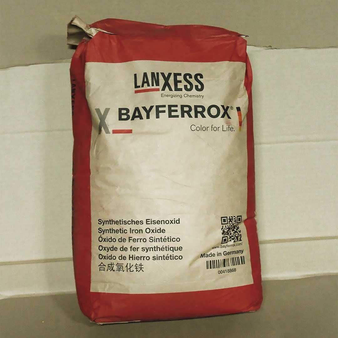 Червоний пігмент - барвник для бетону - Bayferrox, Німеччина