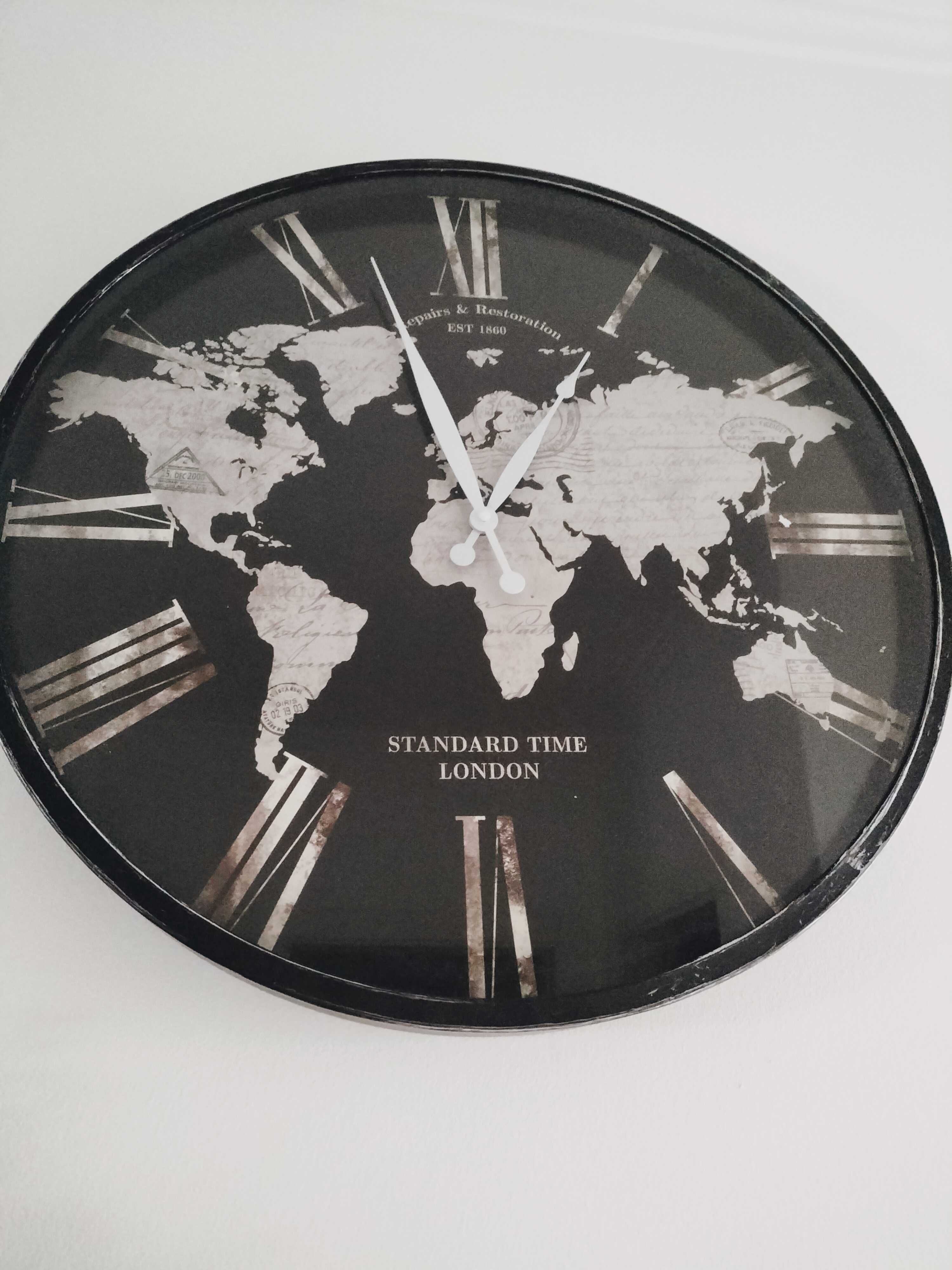 Relógio mapa mundo