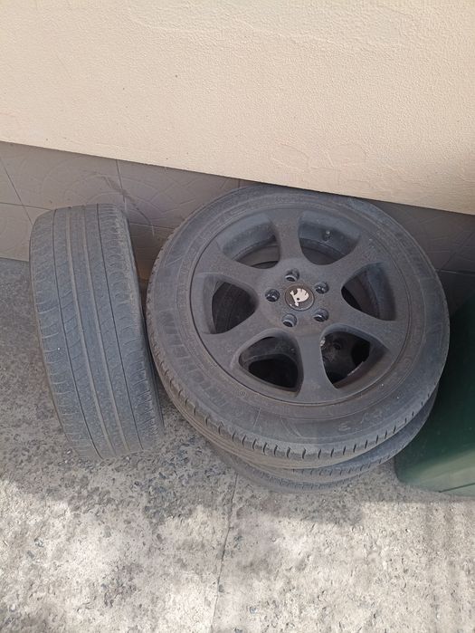 Продам титани R16 Skoda