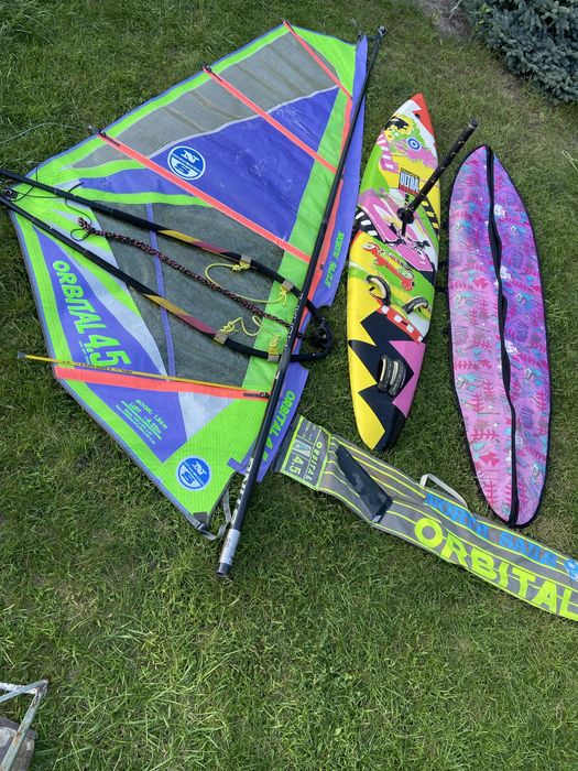 Deska windsurfingowa z pędnikiem z żaglem 5,5