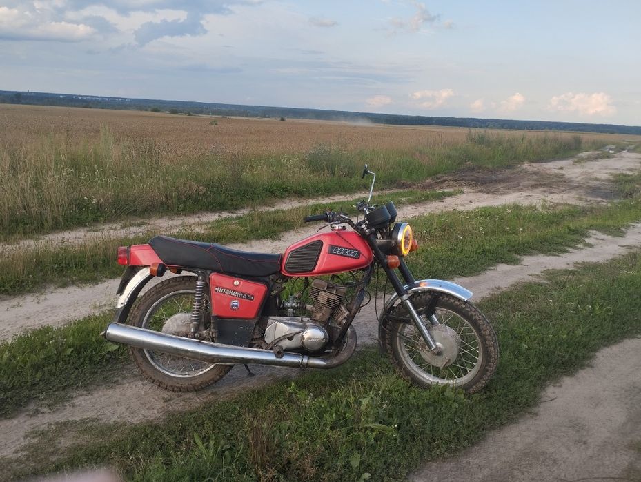 Продам мотоцикл иж планета5