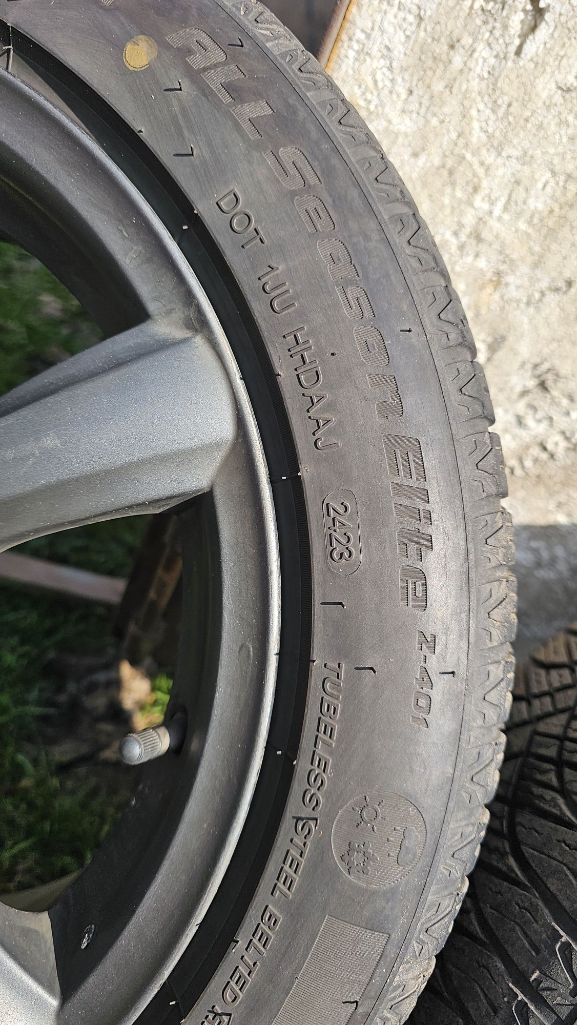 Felgi aluminiowe 4x98 opony całoroczne
