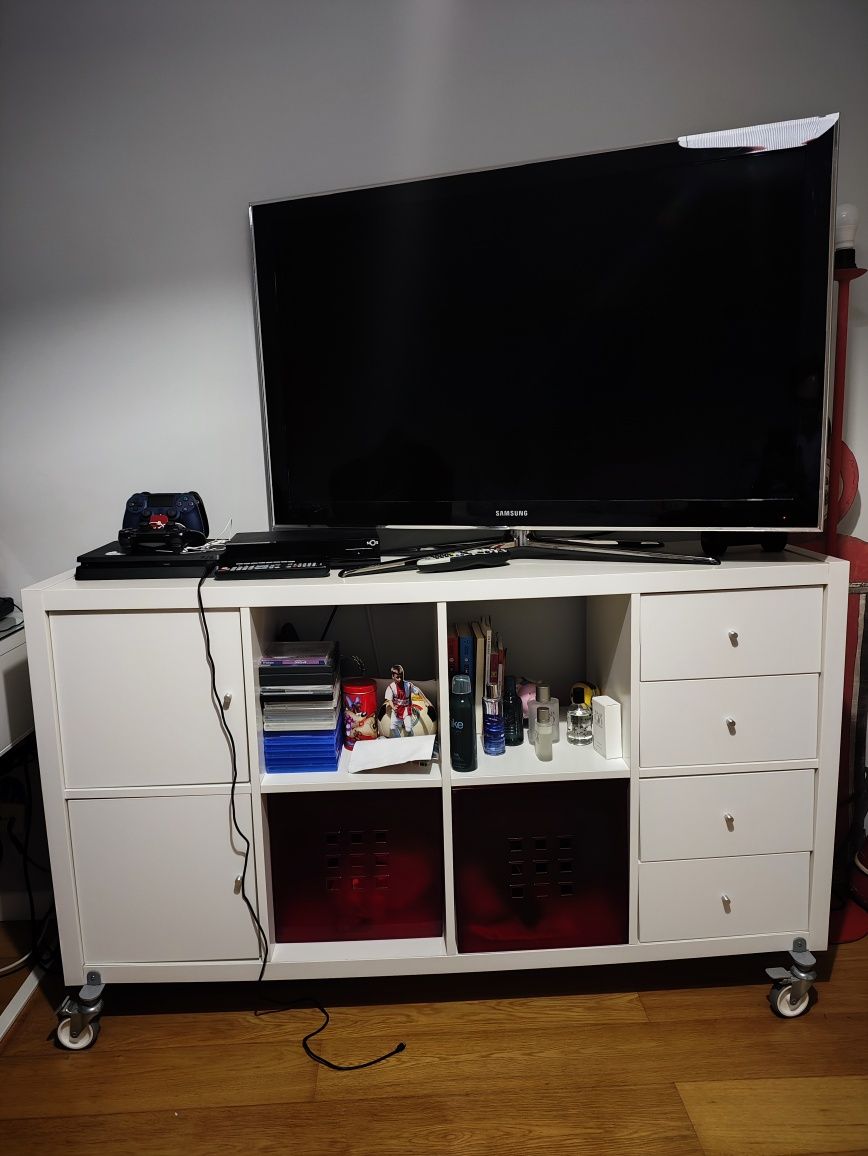 Estante ikea kallax branca 4x2