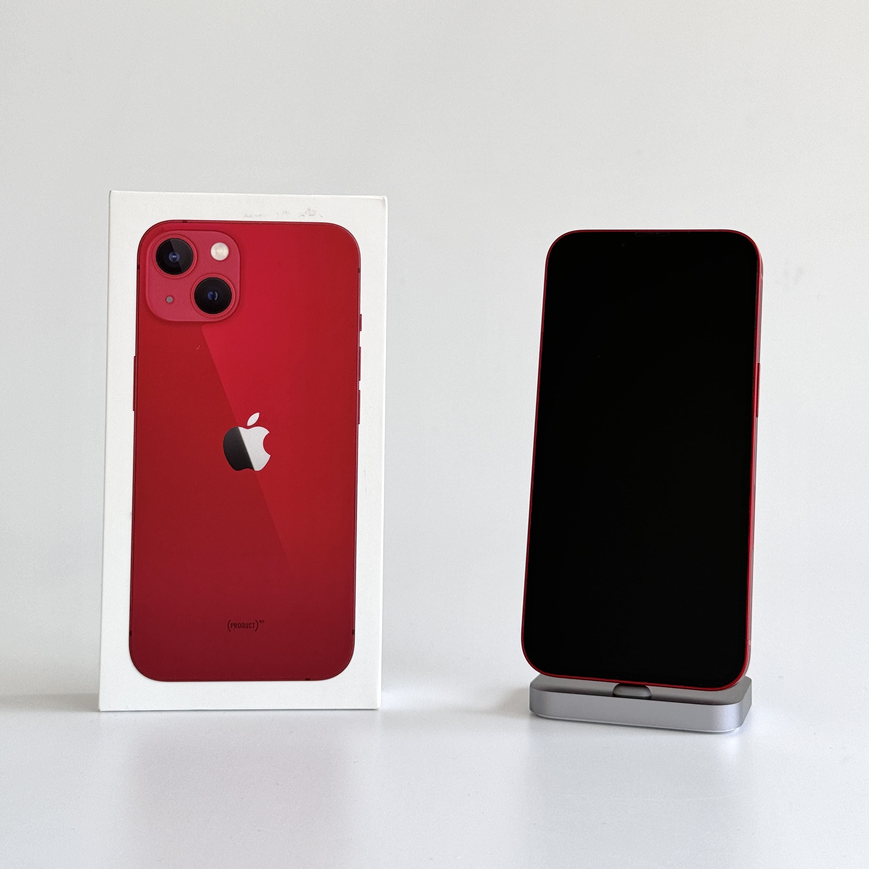 Б/У Apple iPhone 13 256Gb Red