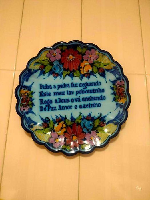 Prato Falante, com 100 anos, loiça Par - Alcobaça,