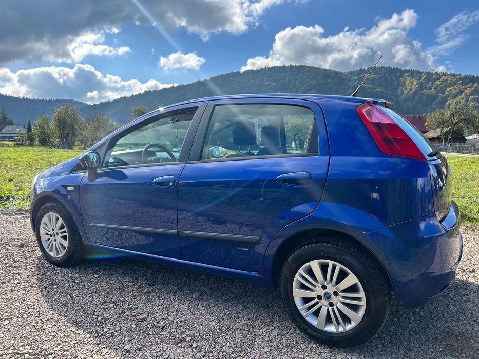 *FIAT GRANDE PUNTO* 1.4 16V Benzyna/6 Biegów/Nowe Opony/Alu 16 -Klima