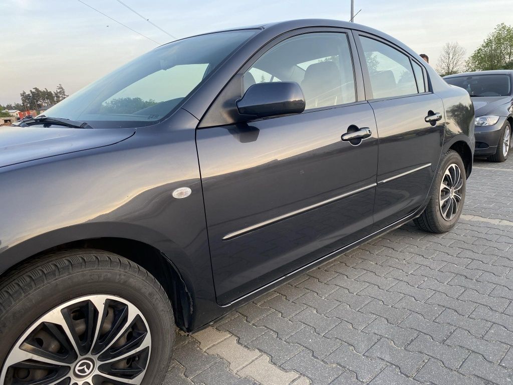 Mazda 3 sedan bk 1.6 77kw 105km 2006r