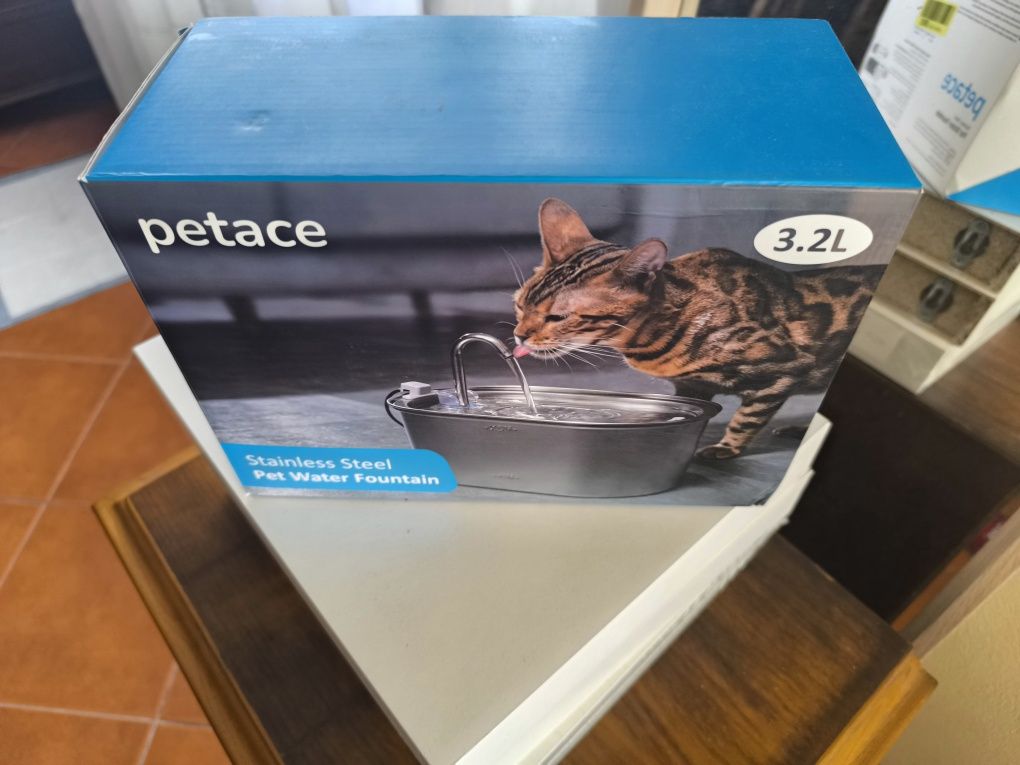 Fonte para gatos