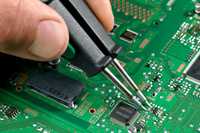 Reparação de equipamento eletrónico, criação de circuitos e PCBs.