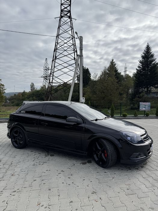Opel astra h gtc