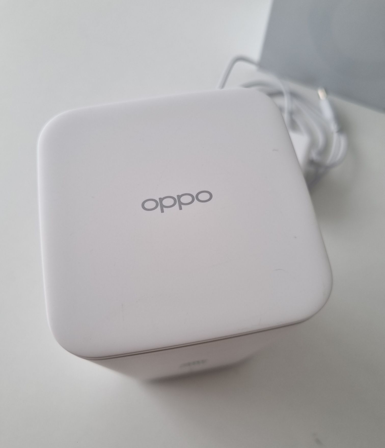 Router ruter Oppo plus 5G CPE T1a biały