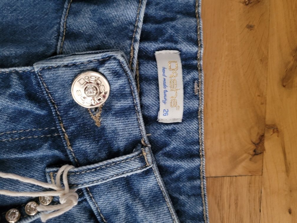 Spodnie jeansowe marki Dishe