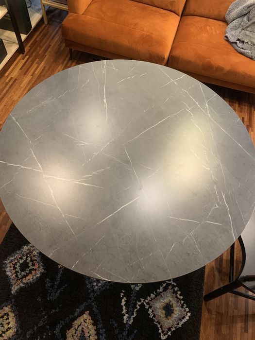 Stół okragły IKEA MARIEDAMM, imitacja marumuru