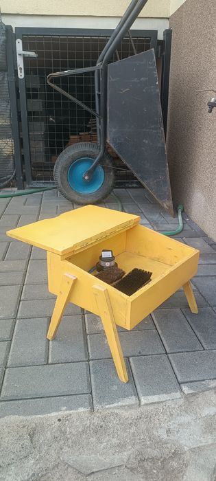Pucybut schowek pucybuta szafka pucybuta