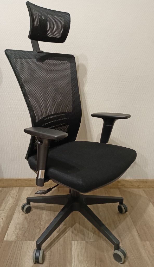 Super ergonomiczny fotel biurowy Unique ERGONIC