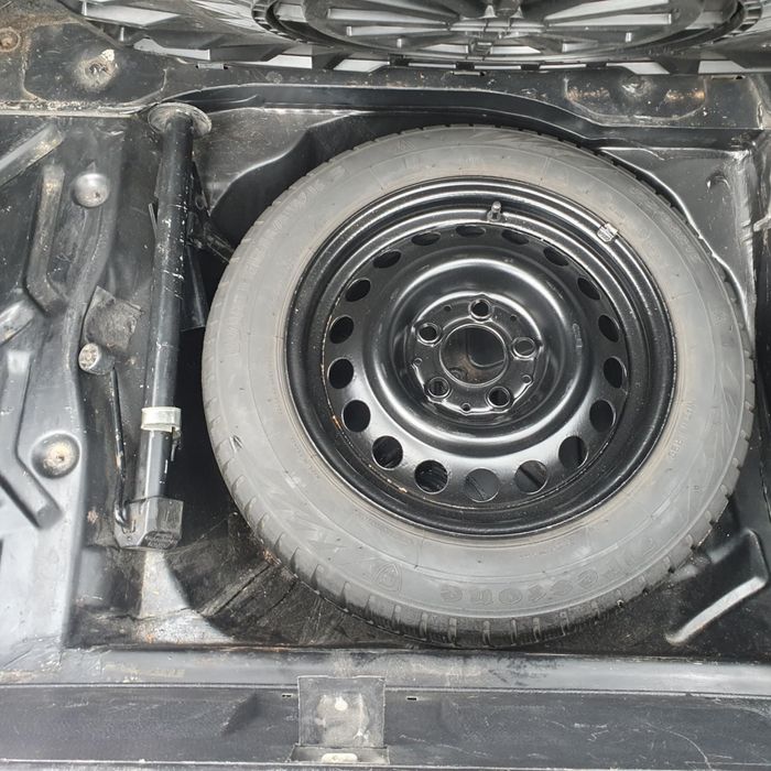 Sprzedam  pilnie Mercedesa w190