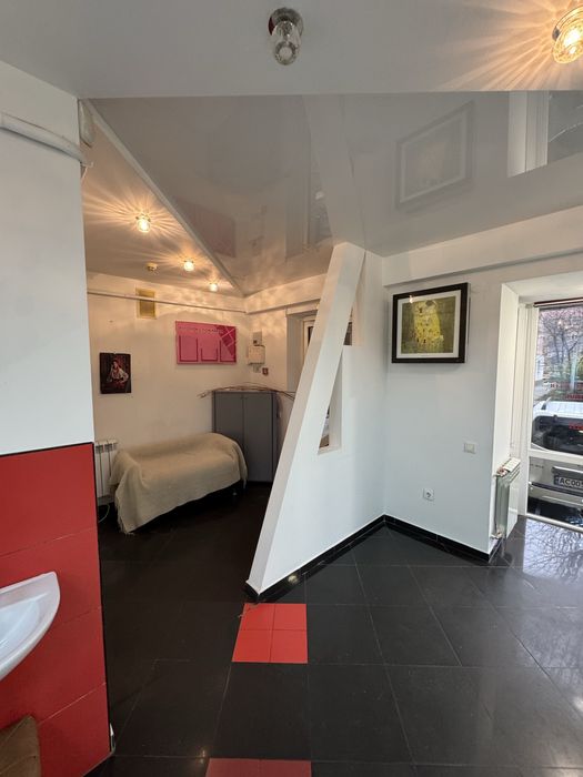 Оренда комерційного приміщення по вул.Генерала Шухевича