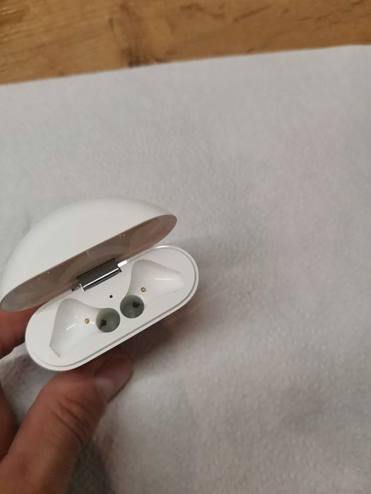 Stacja dokująca słuchawek Huawei FreeBuds3, model CM-SHK