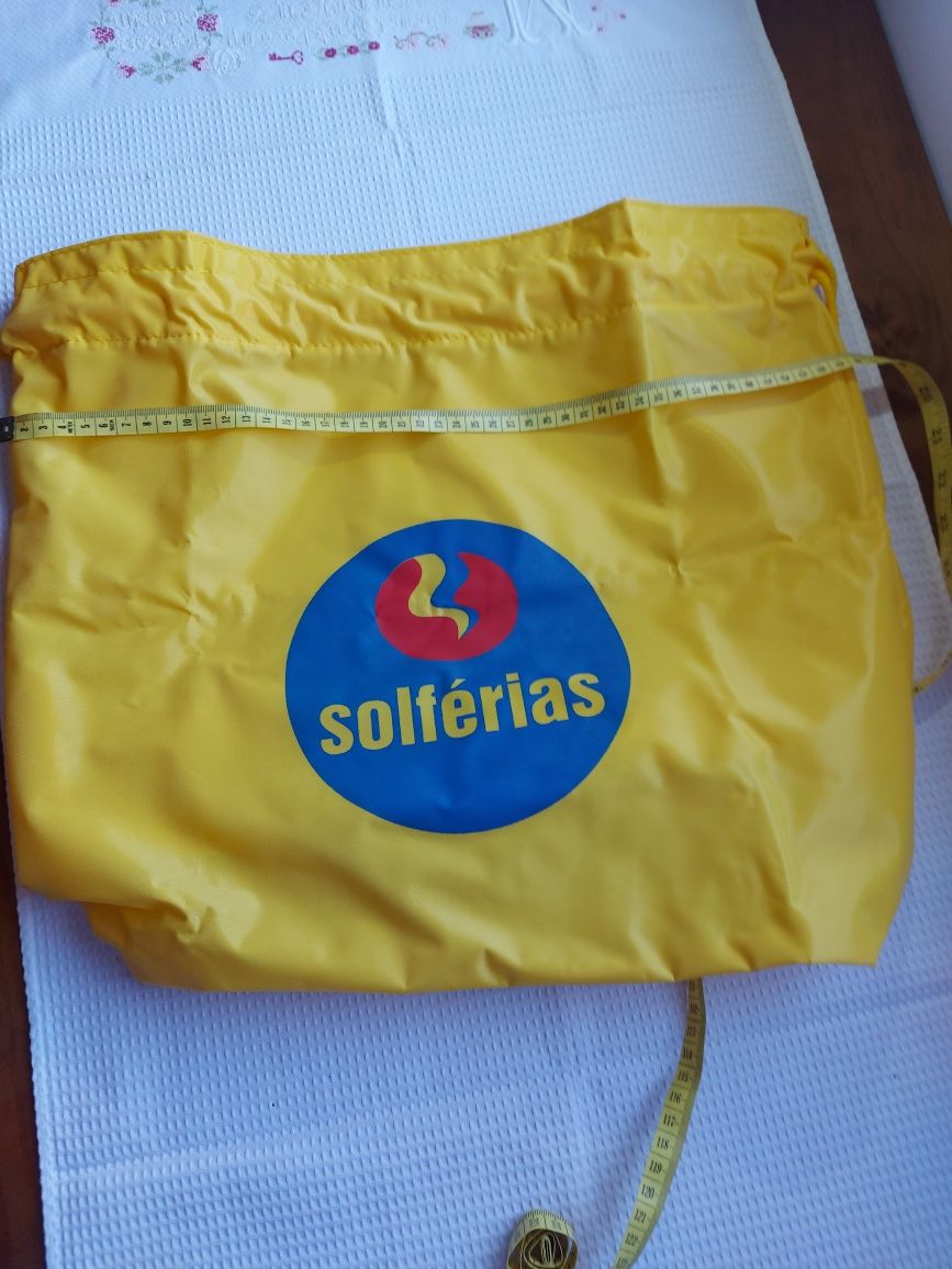 Mochila / Saco Impermeável da Solférias, Amarelo.