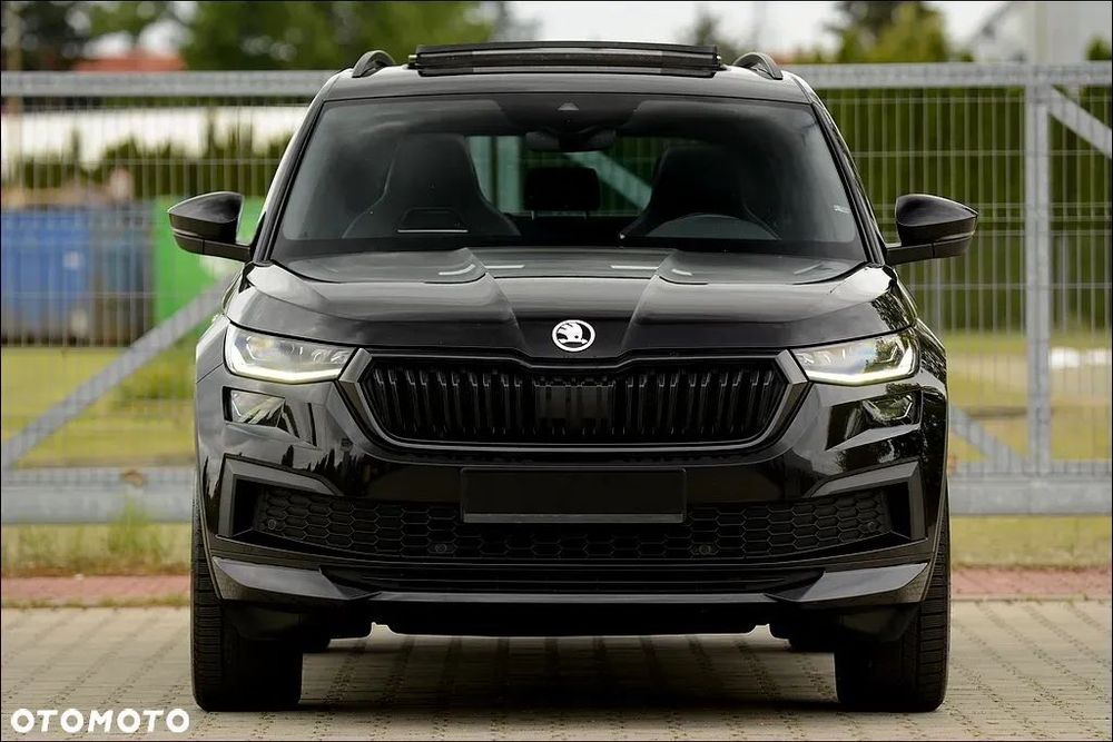 Skoda Kodiaq LIFT * 1.5 TSI ACT 4x2 * SPORTLINE * PANORAMA * Black Edition * VOLL *